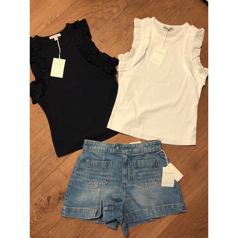 Woman's XS Tank Tops And Size 0 Shorts Bundle